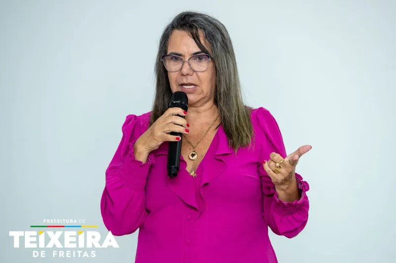 Prefeitura de Teixeira de Freitas promove formação sobre transporte escolar humanizado
