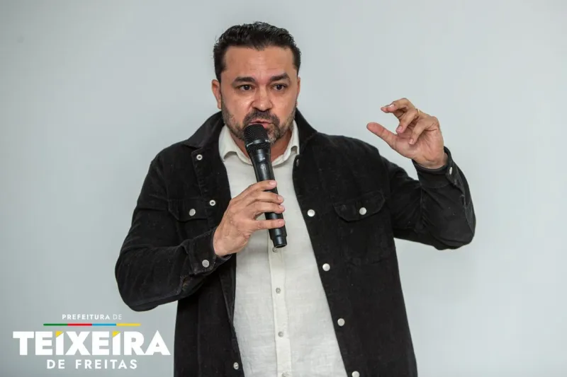 Prefeitura de Teixeira de Freitas promove formação sobre transporte escolar humanizado