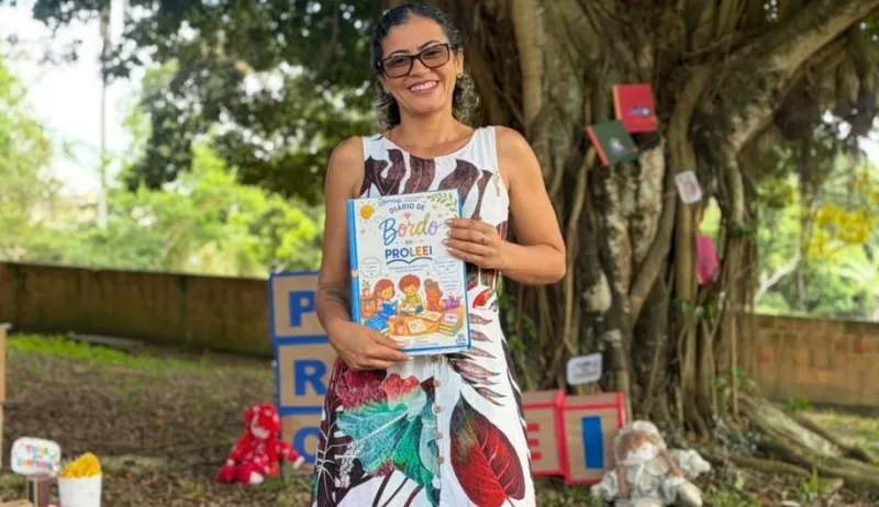 Professora de 40 anos morre após colisão entre motocicletas em Itamaraju Professora de 40 anos morre após colisão entre motocicletas em Itamaraju