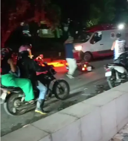 Professora de 40 anos morre após colisão entre motocicletas em Itamaraju Professora de 40 anos morre após colisão entre motocicletas em Itamaraju