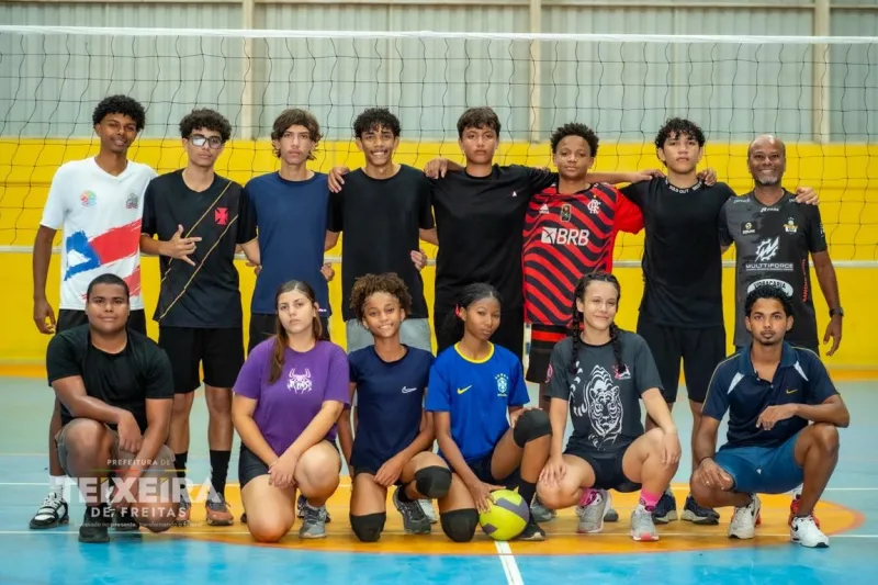 Futsal, vôlei e aprendizado: conheça as atividades do Estação Cidadania em Teixeira de Freitas