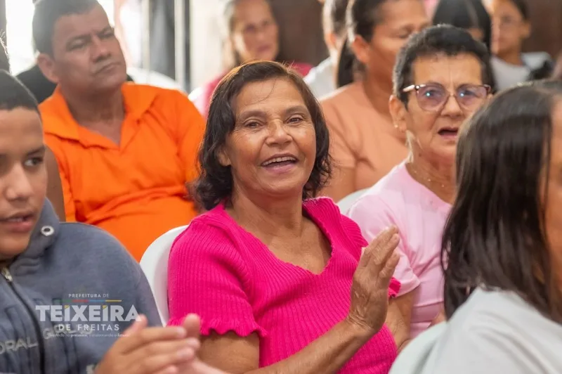 Outubro Rosa reforça a importância da prevenção e do diagnóstico precoce do câncer de mama em Teixeira de Freitas