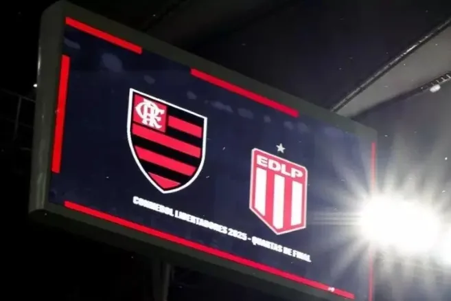 Flamengo dispara nas chances de título do Brasileirão e aumenta favoritismo sobre o Palmeiras Flamengo dispara nas chances de título do Brasileirão e aumenta favoritismo sobre o Palmeiras