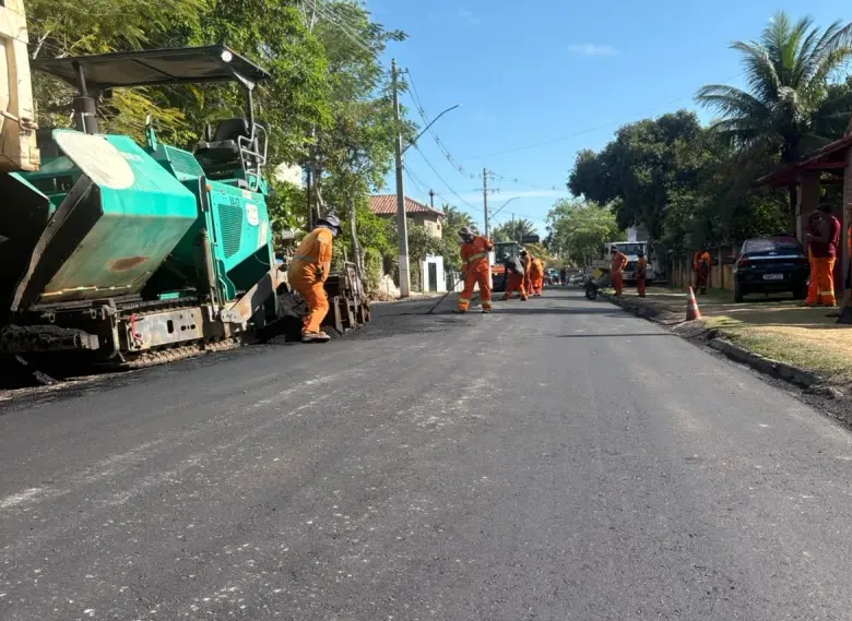 Cumuruxatiba começa a receber asfaltamento em obra que promete transformar a mobilidade Cumuruxatiba começa a receber asfaltamento em obra que promete transformar a mobilidade