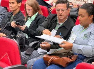 1º Seminário Ambiental de Medeiros Neto reúne autoridades, especialistas e estudantes