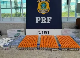 14 kg de drogas e 720 ampolas de medicamentos emagrecedores são apreendidos em ônibus na Bahia