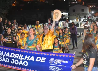 34º Arraiá da Água Fria começa com desfile das escolas da rede municipal de ensino