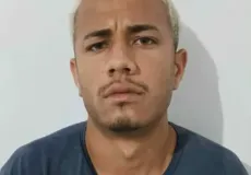 "Pitoco" é baleado após trocar tiros com a polícia em Alcobaça; arma e drogas foram apreendidas