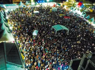 Multidão toma conta de Ibirapuã na abertura da 39ª Festa do Vaqueiro