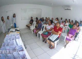 40 aparelhos auditivos são entregues pelo CER IV de Teixeira de Freitas; mais 50 serão concedidos