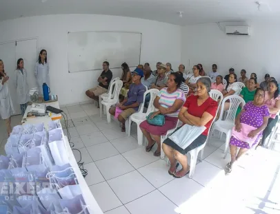 40 aparelhos auditivos são entregues pelo CER IV de Teixeira de Freitas; mais 50 serão concedidos