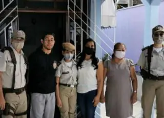 43ª CIPM faz devolução simbólica de dois policiais aos seus familiares, em Itamaraju.