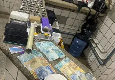 43ª CIPM prende duas pessoas por tráfico de drogas, em Itamaraju