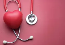 6 hábitos essenciais para proteger a saúde cardiovascular na menopausa  