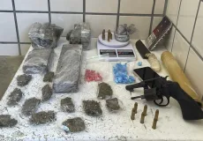 87ª CIPM prende suspeito com muita droga, arma e munições em Teixeira de Freitas