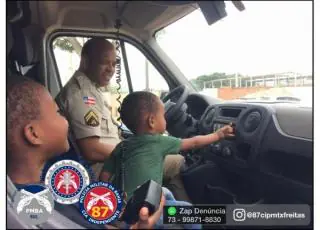 87ª CIPM recepciona duas crianças que admiram o trabalho da Polícia Militar