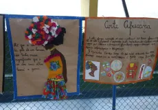 A jornada de reflexão na Escola Alcenor Alves Barbosa durante o Dia da Consciência Negra em Teixeira de Freitas