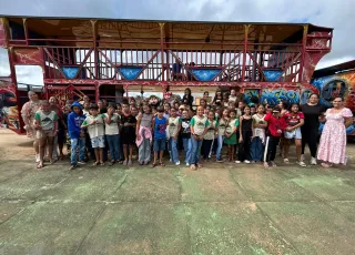 A poesia nossa de cada dia: projeto leva pocket show e oficina literária a Ilhéus