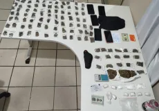Ação conjunta da PM e CIPE Mata Atlântica resulta em apreensão de drogas e prisão de suspeitos na BR-101