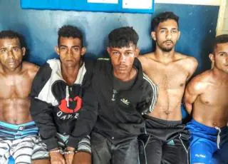 Ação conjunta das policias de Medeiros Neto e Itanhém desmonta esquema de tráfico e manda cinco para trás das grades