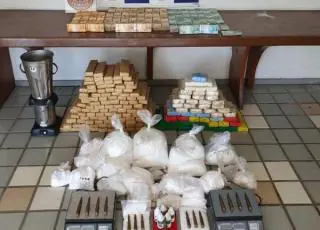 Ação conjunta entre a PM e PF desarticula quadrilha envolvida com tráfico de drogas e roubos a bancos em Porto Seguro