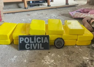 Ação da Polícia Civil apreende 15 quilos de cocaína e armas em Poções (BA)