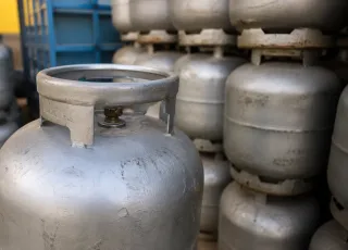 Acelen reduz preço do gás e botijão deve ficar até R$ 4 mais barato na Bahia