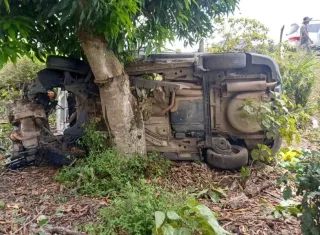 Acidente grave na BR-101 deixa cinco pessoas feridas em Teixeira de Freitas.