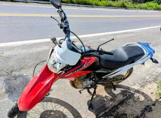 Acidente grave na BR-101 deixa duas pessoas feridas em Nova Viçosa