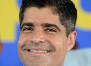 ACM Neto visita seis municípios esta semana; confira agenda