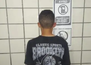 Adolescente é apreendido após tentar assaltar PM