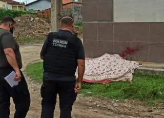 Adolescente é morto a tiros em Teixeira de Freitas.