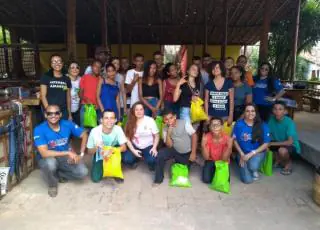 Adolescentes assistidos pelo Centro de Atenção Psicossocial fazem visita a Fazenda Cascata