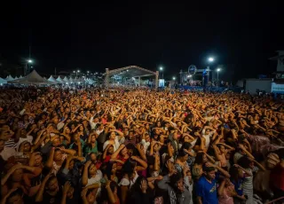 Adora Prado: Primeira edição do evento gospel atraiu milhares de pessoas na Praça de Eventos