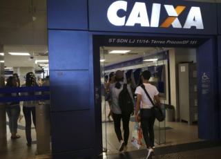 Agências bancárias não abrem no dia 31