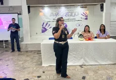 Agosto Lilás: Polícia Civil realiza palestra sobre violência doméstica em escola de Teixeira de Freitas