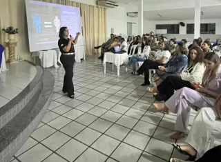 Agosto Lilás -Polícia Civil realiza palestra sobre violência doméstica na Loja Maçônica Redenção Extremo Sul em Teixeira de Freitas 