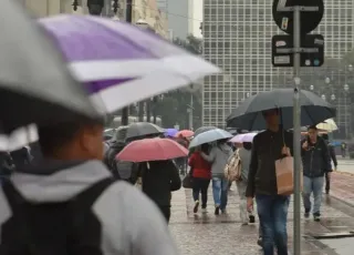 Alerta amarelo para chuvas fortes em Itamaraju, Prado e Alcobaça