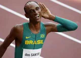 Alison dos Santos é ouro nos 400m com barreiras nos Estados Unidos