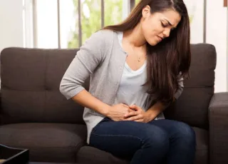 Alívio para cólicas: métodos caseiros que ajudam o corpo a relaxar e reduzir a dor