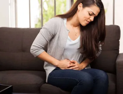 Alívio para cólicas: métodos caseiros que ajudam o corpo a relaxar e reduzir a dor