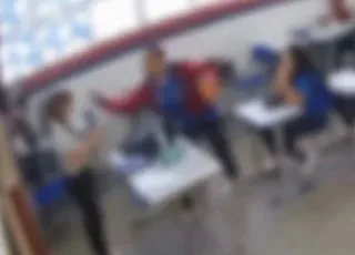 Aluno agride professora com tapa no rosto em escola da Bahia