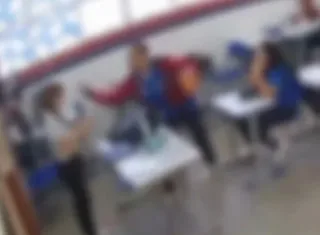 Aluno agride professora com tapa no rosto em escola da Bahia