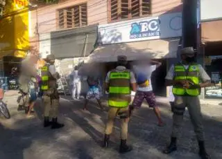 Alunos soldados em estágio supervisionado reforçam o policiamento nas ruas de Porto Seguro