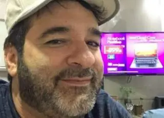 Amigos fazem campanha de oração pela vida do Dr. Evan, médico com Covid 19