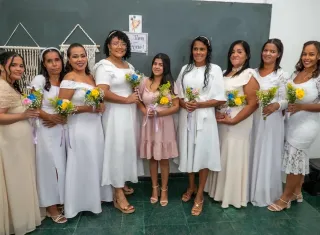 Amor, emoção e cidadania marcam o 2º Casamento Comunitário de Teixeira de Freitas
