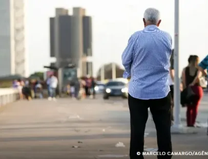 Anvisa aprova medicamento para retardar avanço do Alzheimer