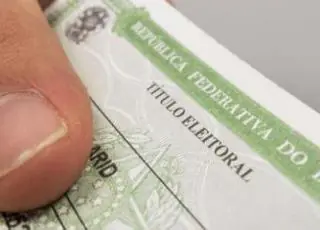 Apenas 15% dos jovens baianos aptos a votar fizeram o título de eleitor até o mês de março