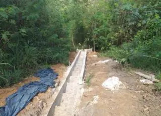 Apesar da chuva, obra de drenagem do Recanto do Lago segue dentro do cronograma