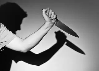 Após briga com colega, estudante é esfaqueada dentro de escola